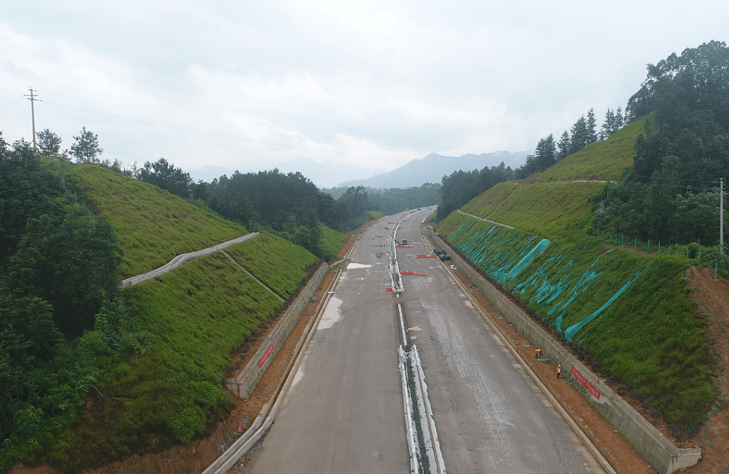 荔玉高速公路的起源与发展之路探索